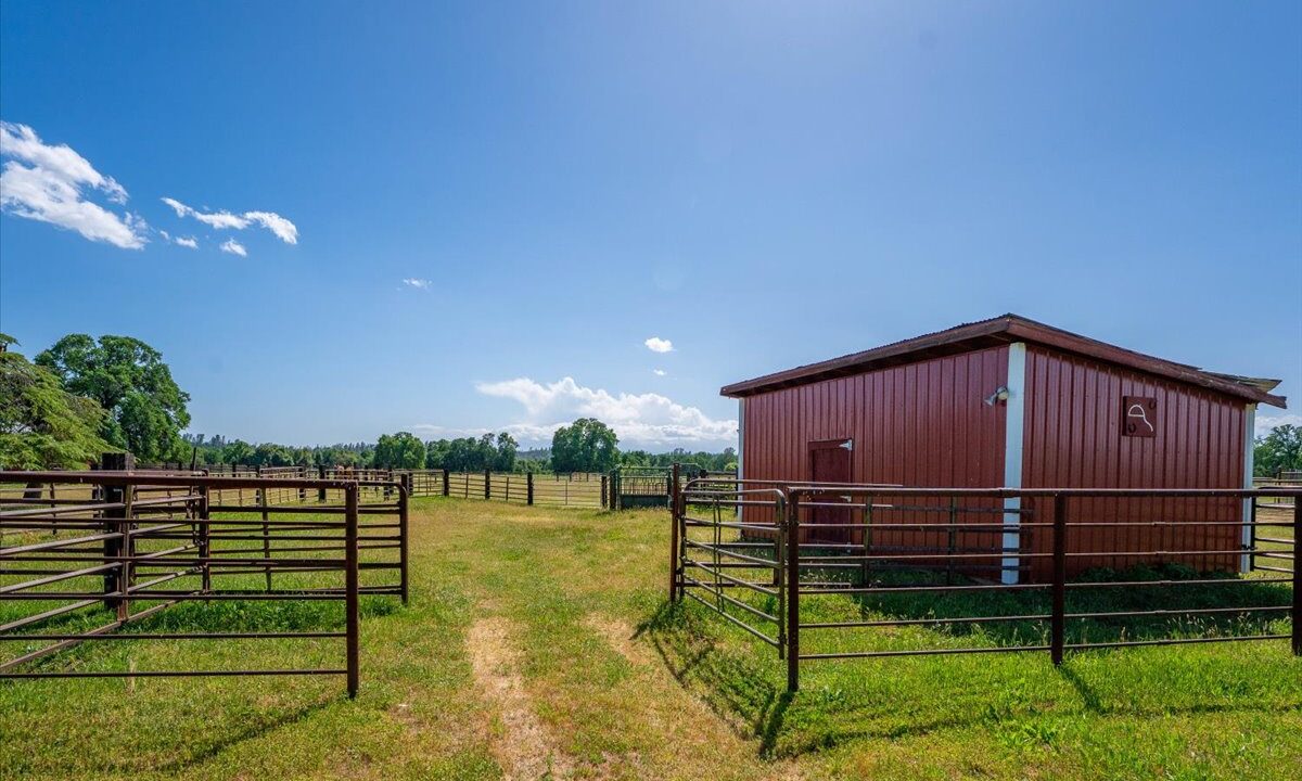 152-3141 Meadow Oak Ln - EG-28