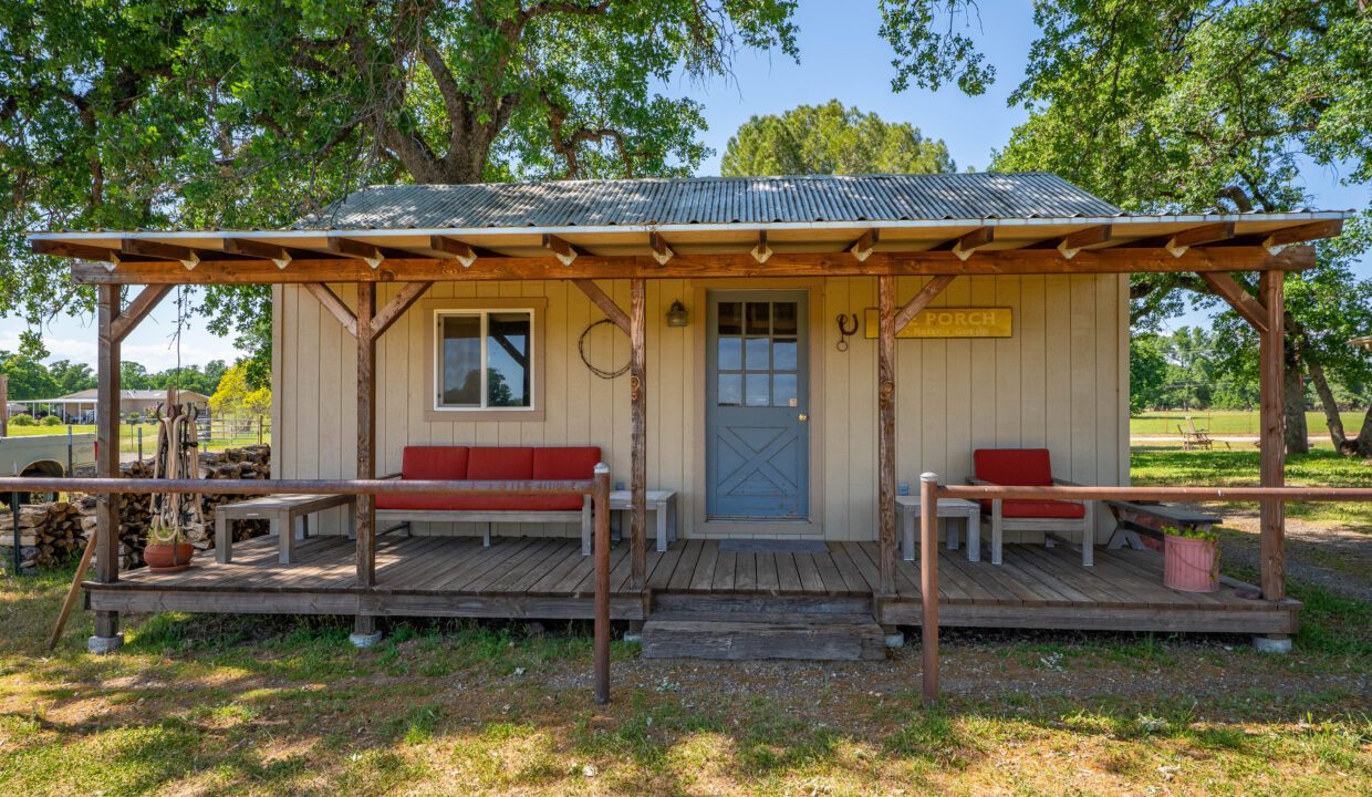 142-3141 Meadow Oak Ln - EG-18